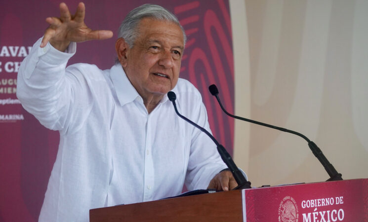 López Obrador inaugura Sector Naval Boca de Chila en Nayarit