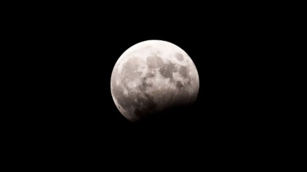 ¿A qué hora y desde dónde se verá el eclipse lunar de hoy en México?