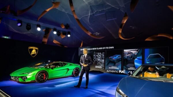 Lamborghini Temerario debuta en el Museo del Futuro de Dubái