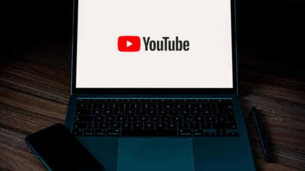 YouTube y la Inteligencia Artificial: Transformaciones para un futuro digital