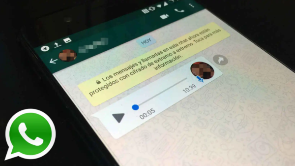 ¿Por qué se paran los audios de WhatsApp al acercar el móvil al oído y cómo solucionarlo?