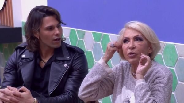 Laura Bozzo muestra cómo luce sin hilos tensores