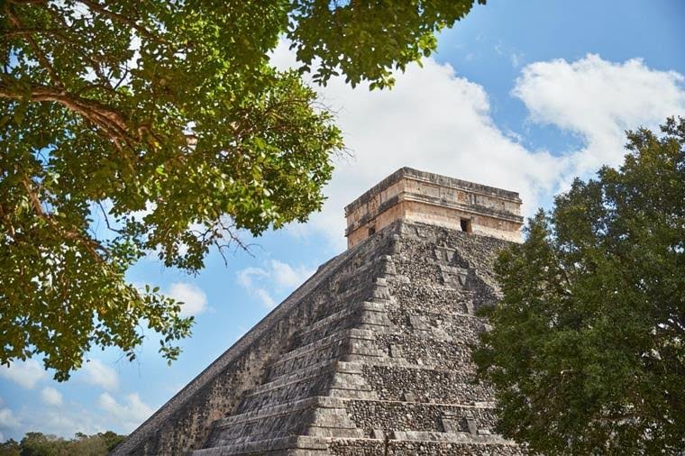 Equinoccio de Primavera en Chichén Itzá: Viaje de lujo desde Kempinski Hotel Cancún