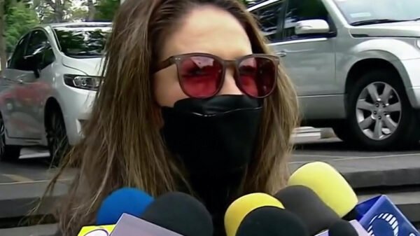 Yolanda Andrade explota con Enrique Gou por ventilar su estado de salud