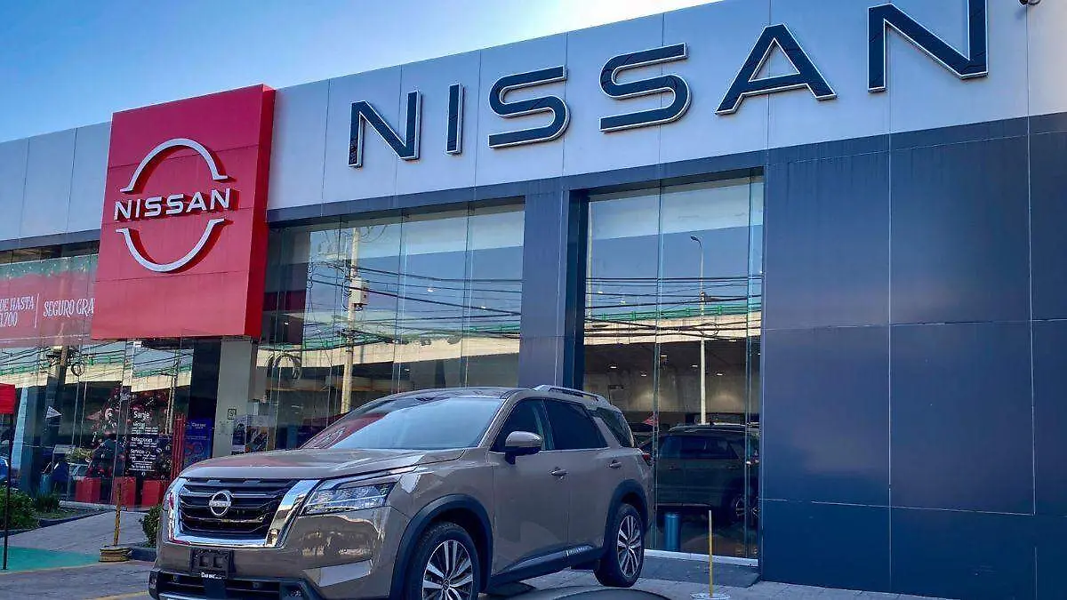 Traslada Nissan fabricación de camionetas de Argentina a México