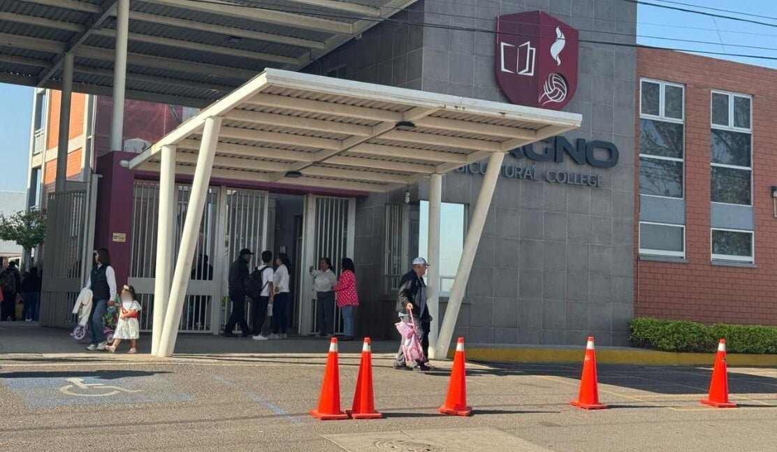 Niña de 11 años muere durante clases de educación física en Salamanca; le cayó una portería encima