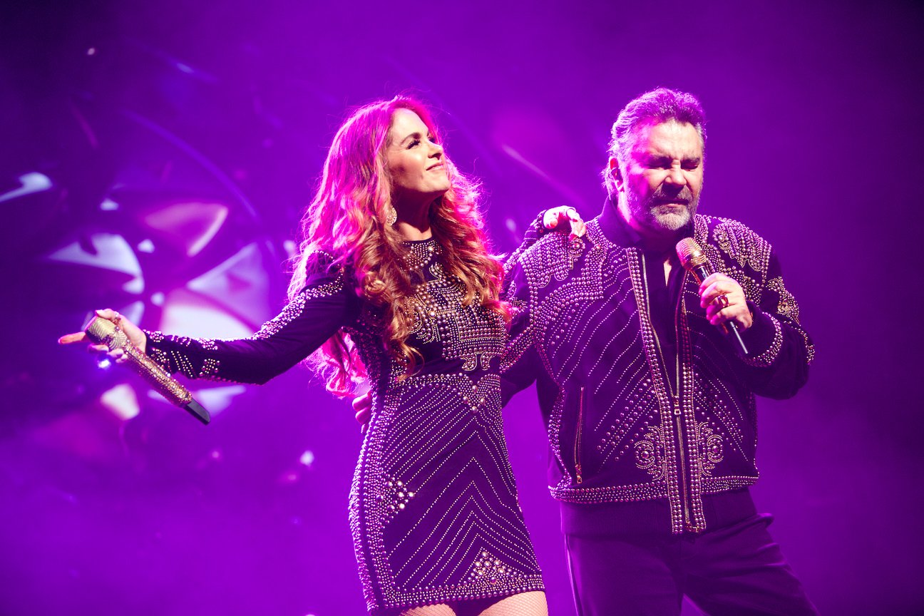 Lucero responde a críticas por bromas a Mijares