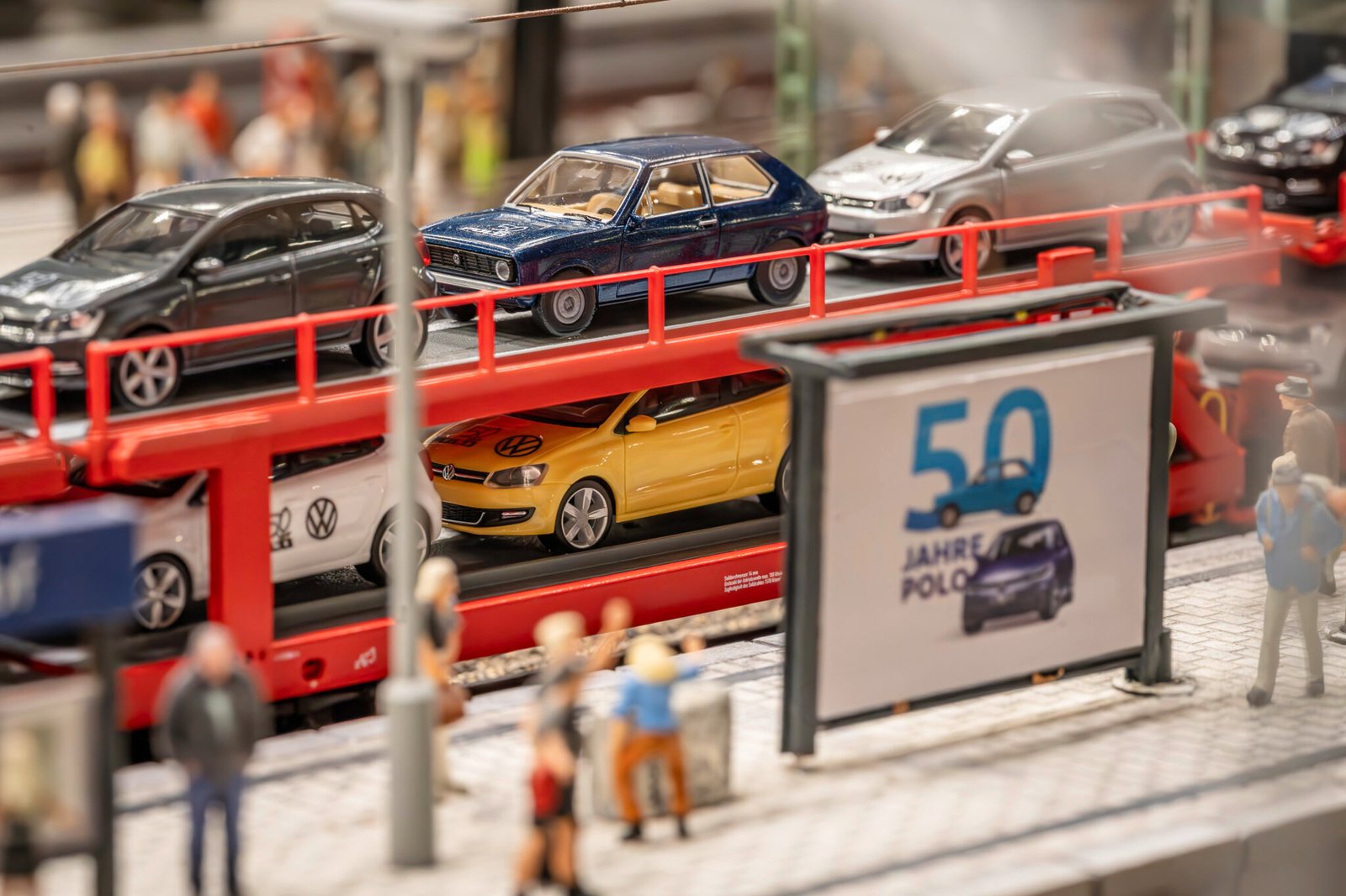 Volkswagen Polo cumple 50 años con homenaje en miniatura