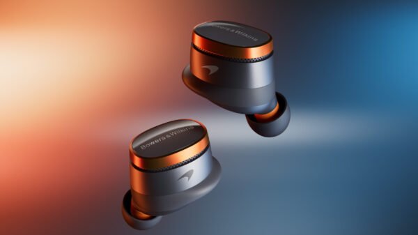 McLaren lanza nuevos audífonos junto a Bowers & Wilkins