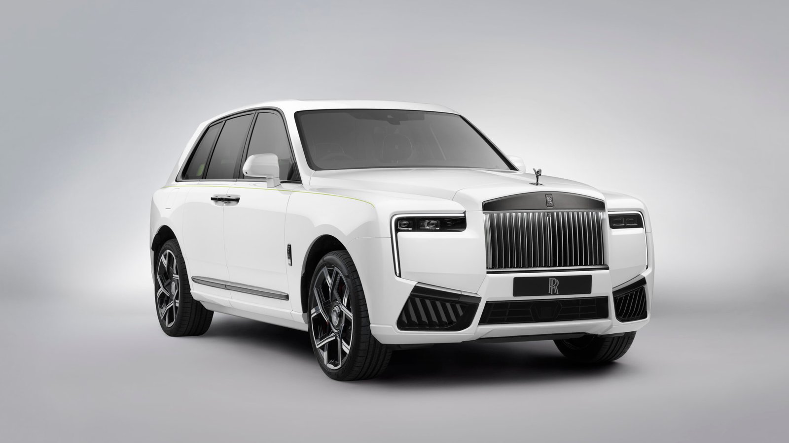 Rolls-Royce Motor Cars México presenta el nuevo Black Badge Cullinan Series II