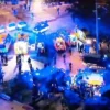 VIDEO: Mujer atropella a aficionados afuera del estadio en Barcelona