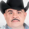 Chuy Lizárraga es tachado de "homofóbico" por su reacción al ver a 2 hombres besándose en su concierto