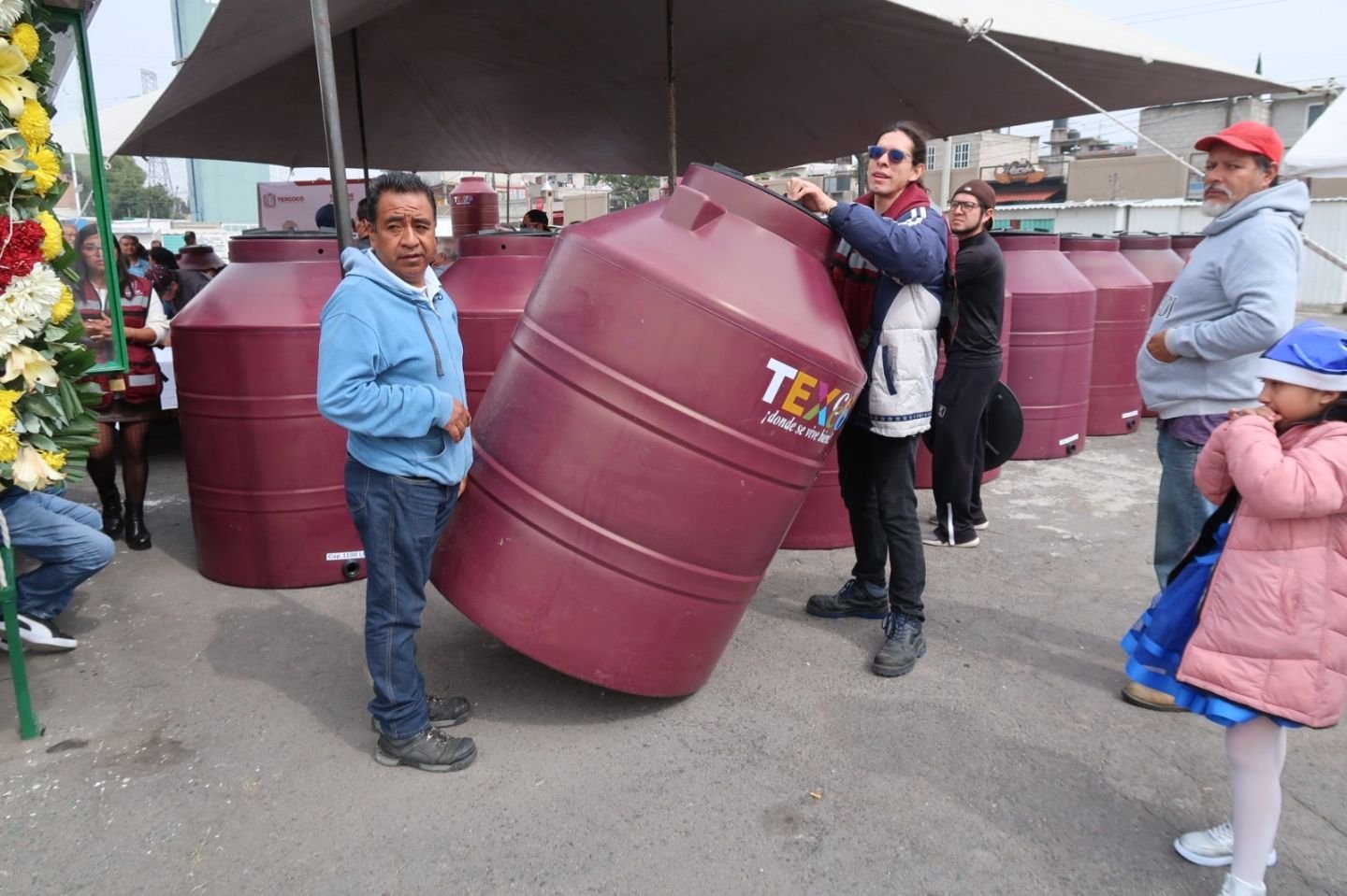 Requisitos para obtener un tinaco y un panel solar gratis del programa Vivienda para el Bienestar