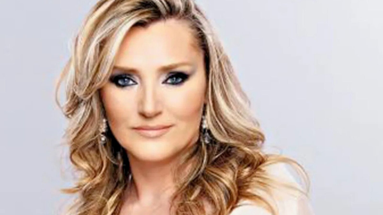 Anna Ciocchetti reaparece tras ser hospitalizada y aclara su estado de salud