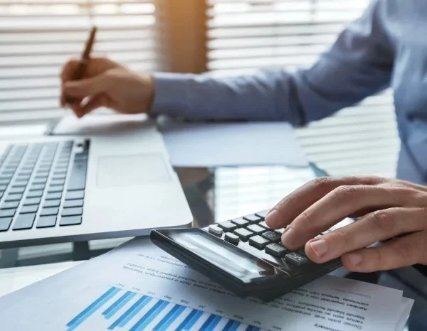 ¿Liquidaste un crédito y aún aparece en el Buró? Esto es lo que debes saber