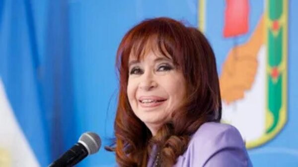 Cristina Kirchner pierde derecho a ser candidata tras fallo de la Corte Suprema