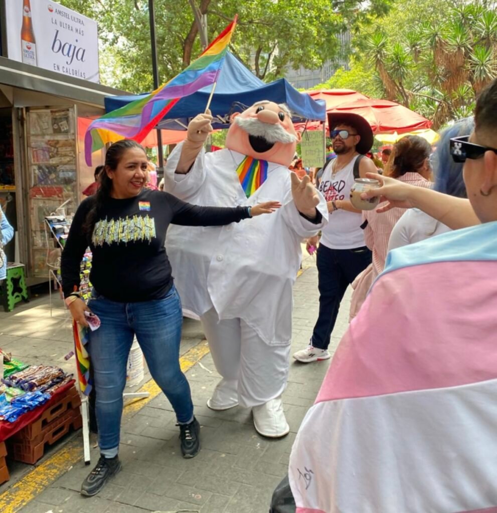 Miles de personas participan en la Marcha del Orgullo gay (Fotos ...