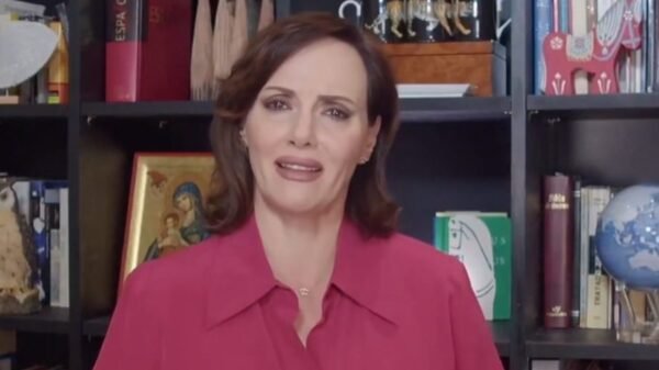 Lily Téllez acusa a Sheinbaum y la llama “lengua suelta” y pandillera (VIDEO)