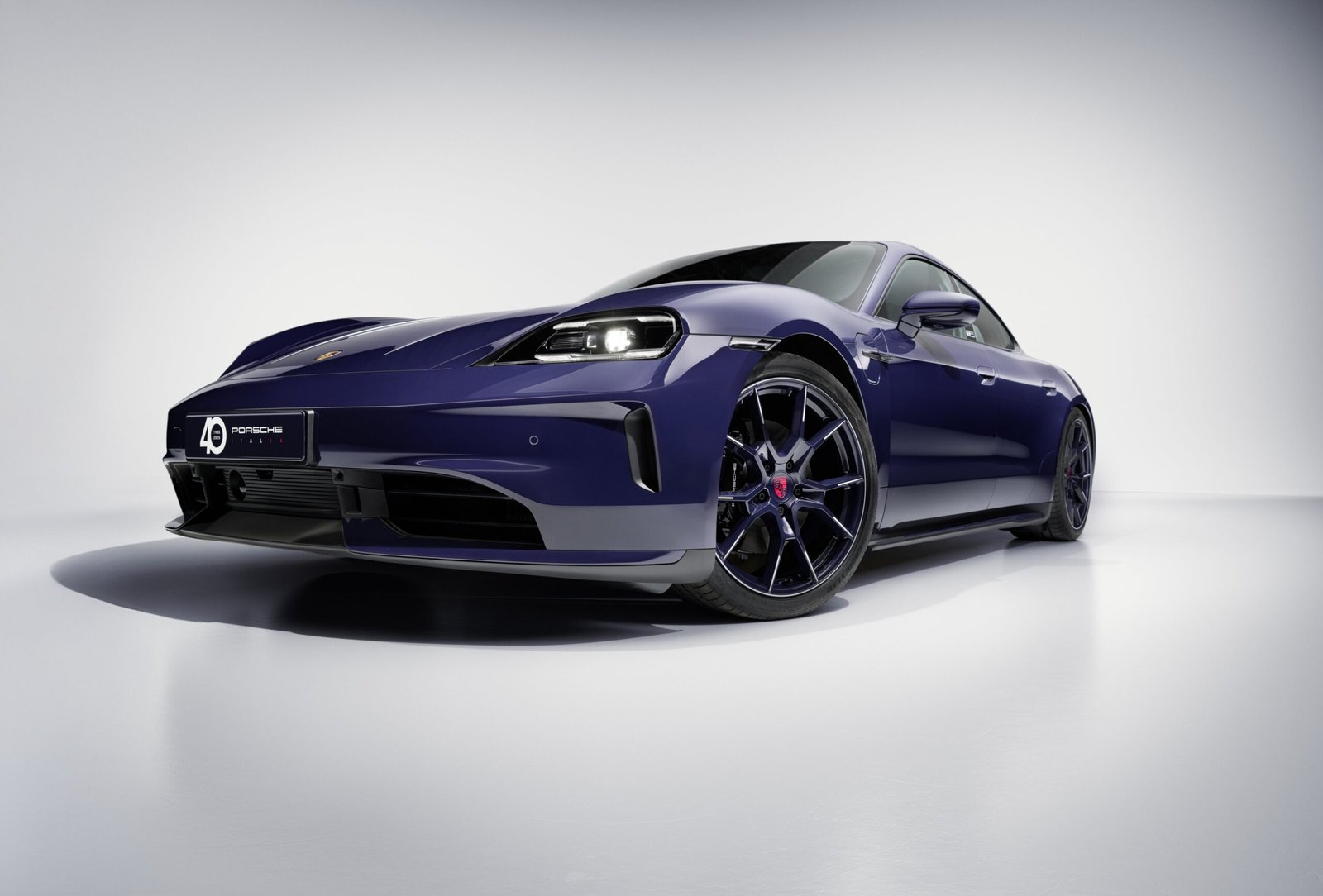 Porsche celebra 40 años en Italia con dos ediciones especiales
