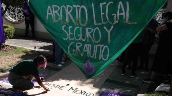 Congreso de Guanajuato recibe amparos para despenalizar el aborto mientras activistas y Morena presionan