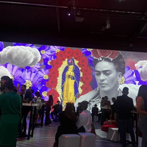 Frida inmersiva: una travesía sensorial por el alma de una artista