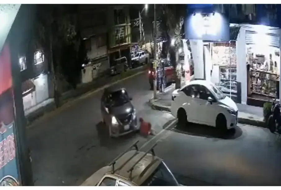 Atropella a abuelita en Neza y huye como si nada