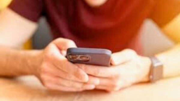 Cámara del celular: ¿Cómo saber si alguien te está espiando?