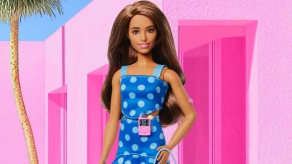 Así es la nueva Barbie con monitor de glucosa y bomba de insulina