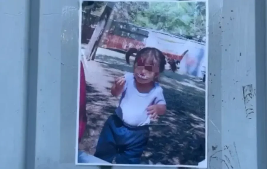 Hombre mata a su hija de 2 años con un machete y la entierra bajo un sillón en Chimalhuacán