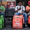 Así afecta la nueva reforma laboral a repartidores y conductores de plataformas digitales