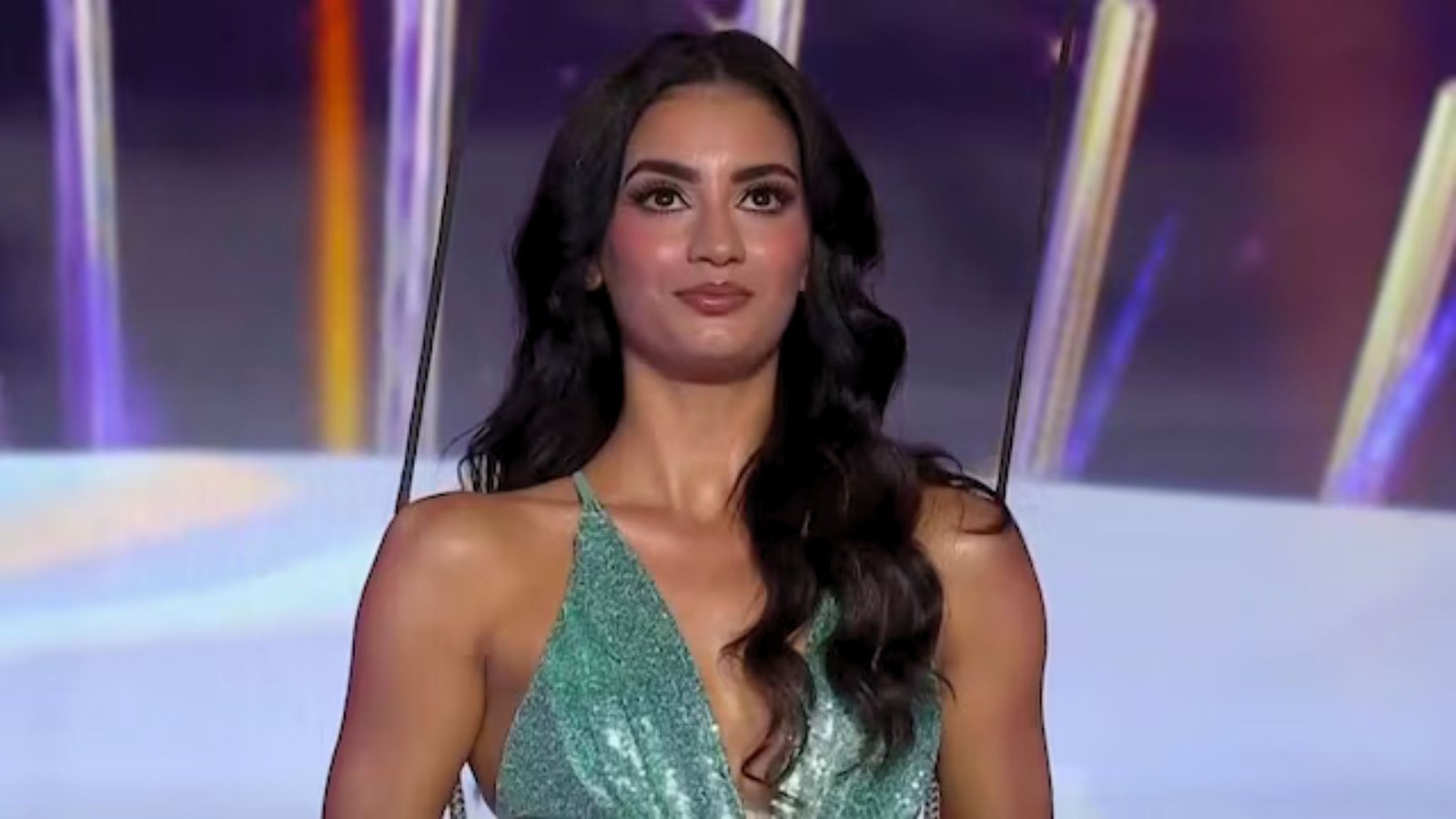 Caída en vivo de participante en Miss Universe Latina El Reality genera preocupación