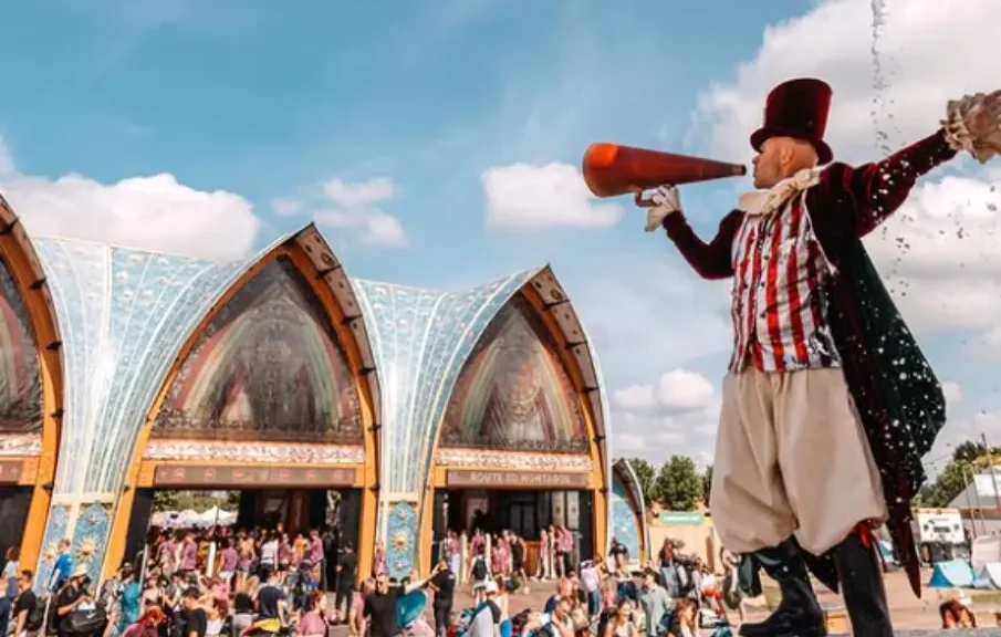 ¿Se cancela Tomorrowland 2025 tras el incendio? Esto decidieron los organizadores del festival