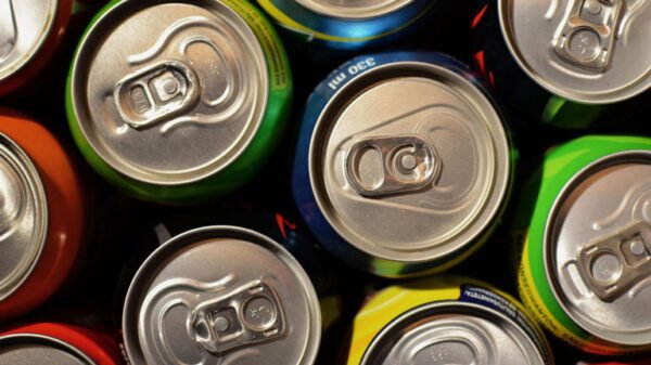 Gobierno de Sheinbaum va por incremento de precios a refrescos y bebidas azucaradas