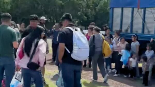 Familia llega en camión de carga a balneario en Morelos y se vuelve viral: “No son migrantes”