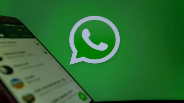 Pensión de adultos mayores en peligro por nueva estafa con WhatsApp