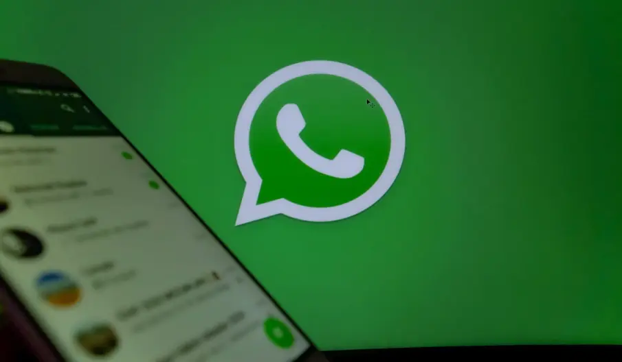 Pensión de adultos mayores en peligro por nueva estafa con WhatsApp