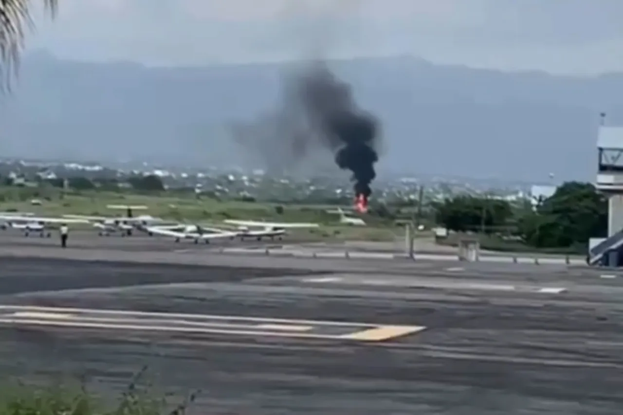 Video: Se accidenta avioneta en aeropuerto de Cuernavaca