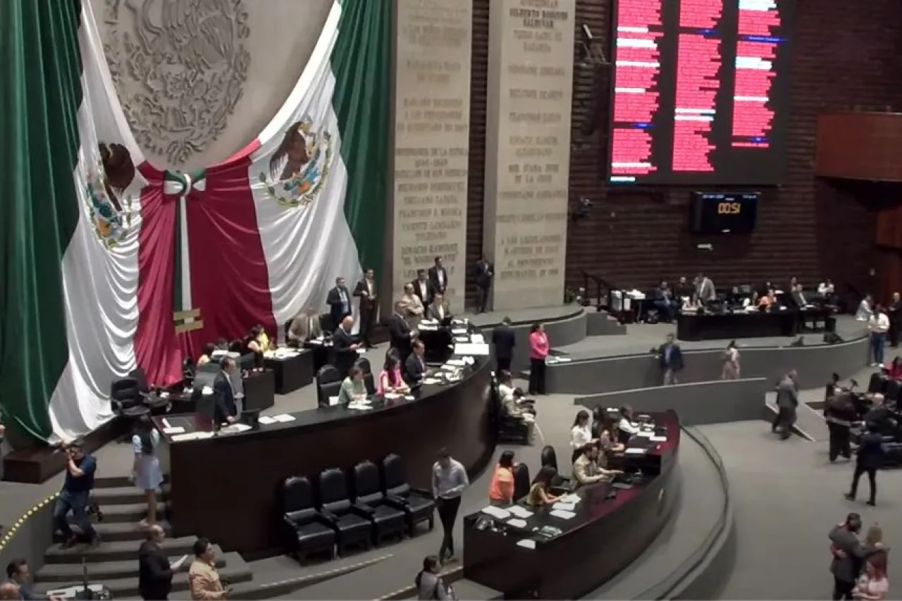 Denuncian despidos injustificados en la Cámara de Diputados