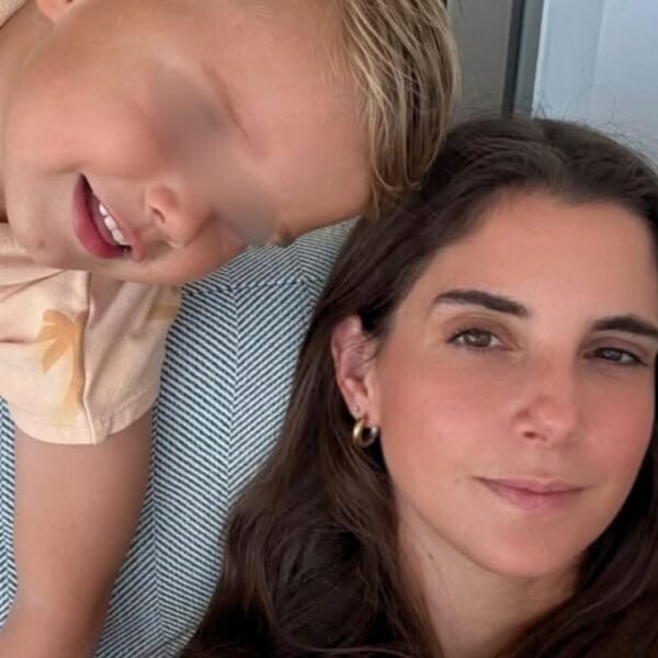 Madre confiesa que no disfruta jugar con sus hijos y desata polémica en redes