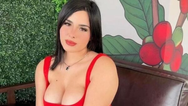 Influencer Adriana Olivares muestra su rutina como creadora de OnlyFans y desata polémica en redes