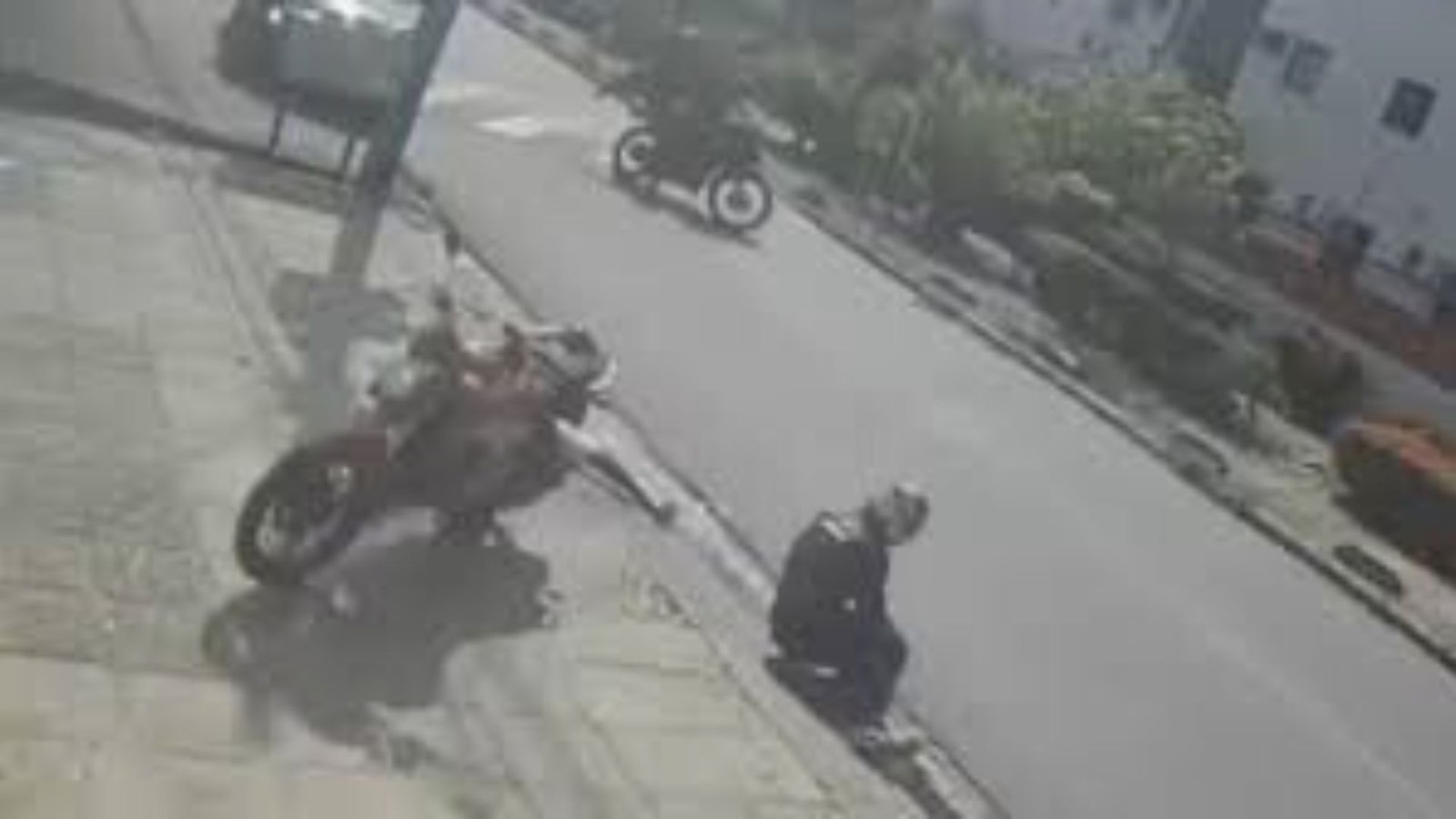 Captan en video cómo hombre asesina al responsable de la muerte de su madre en Brasil