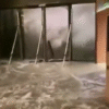 Impactante: olas del tifón Ragasa rompen ventanales de lujoso hotel en Hong Kong