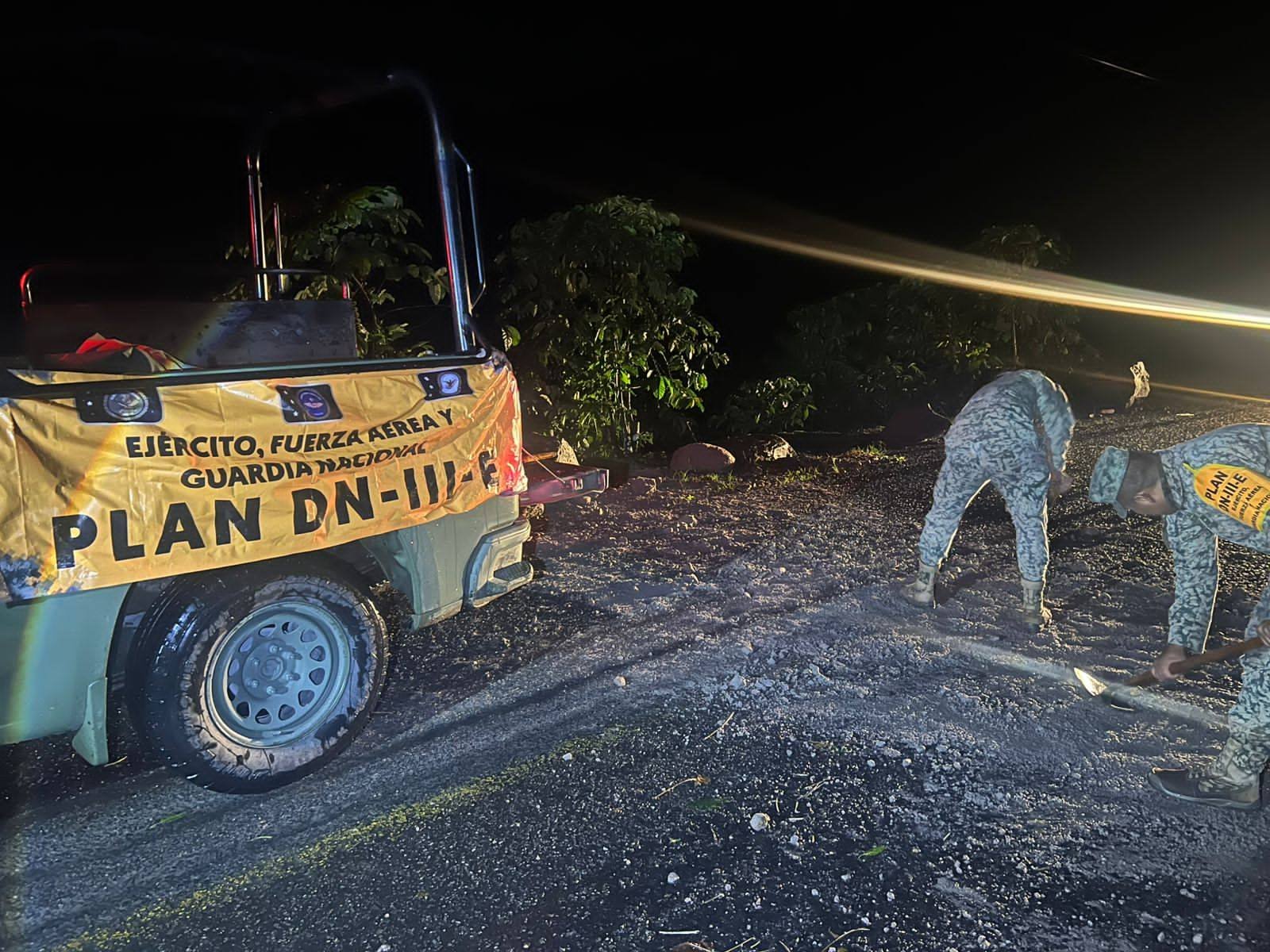 Telesecundaria de Chiapas queda sepultada tras derrumbe por fuertes lluvias
