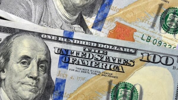 Tipo de cambio: El peso tiene la caída más fuerte de la semana frente al dólar