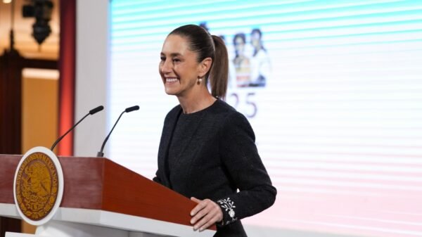 Sheinbaum a Salinas Pliego: “Toma chocolate, paga lo que debes”