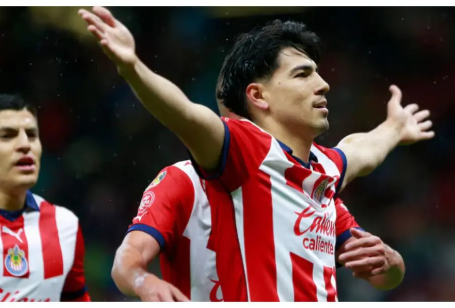 Esposa e hija de Erick Gutiérrez, jugador de Chivas, reciben amenazas de muerte tras Clásico Nacional