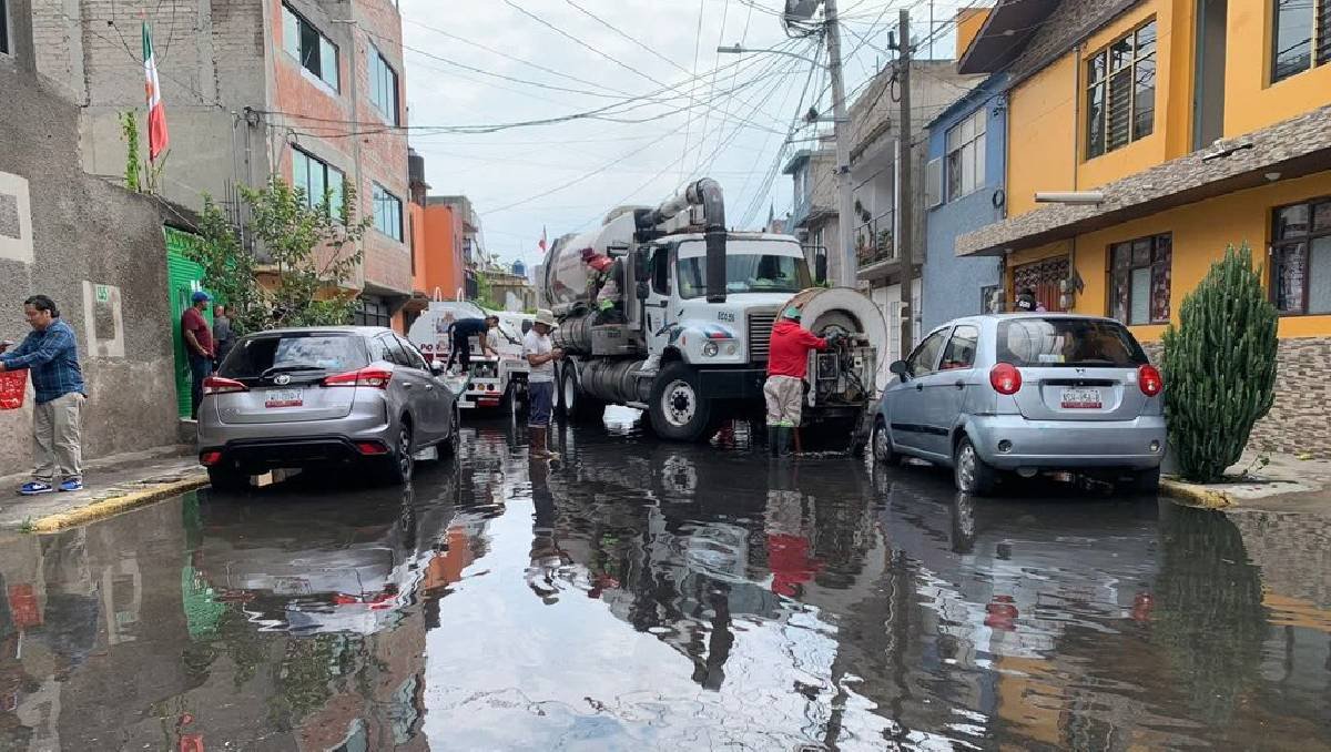 Más de 8 mil familias afectadas por lluvias en Nezahualcóyotl reciben apoyo