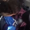 Video: Ciclista rescata a bebé recién nacida abandonada