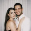 Tendencia viral: Cómo crear fotos Polaroid con IA junto a celebridad favorita