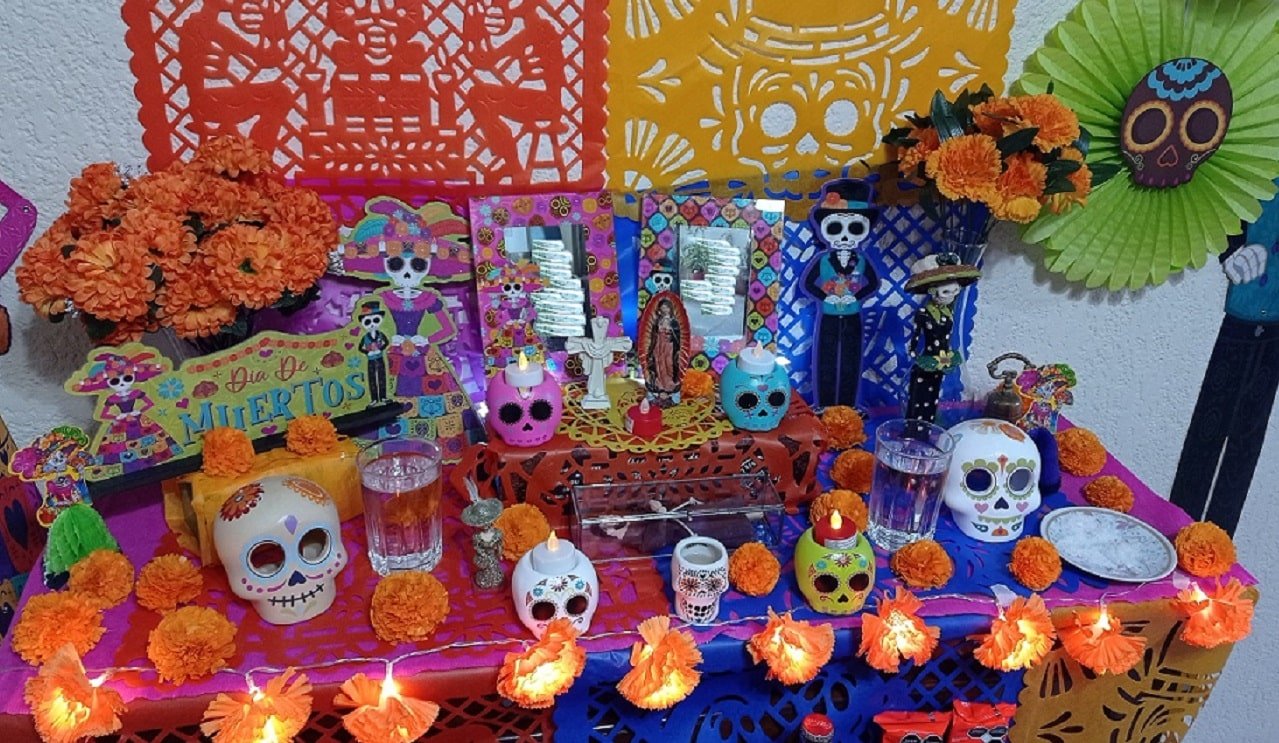 Día de Muertos: ¿Cuál es el significado de los colores del papel en el altar?